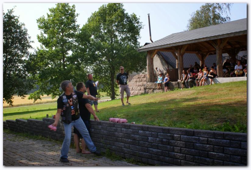 802x537 pixels (92K)